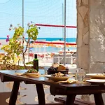 Aldeamento Turístico Villaggio Punta Lunga