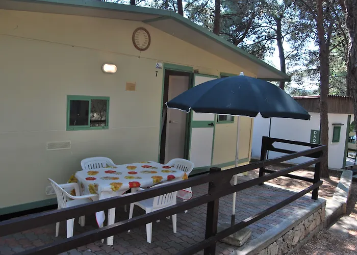 Aldeamento Turístico Villaggio Punta Lunga