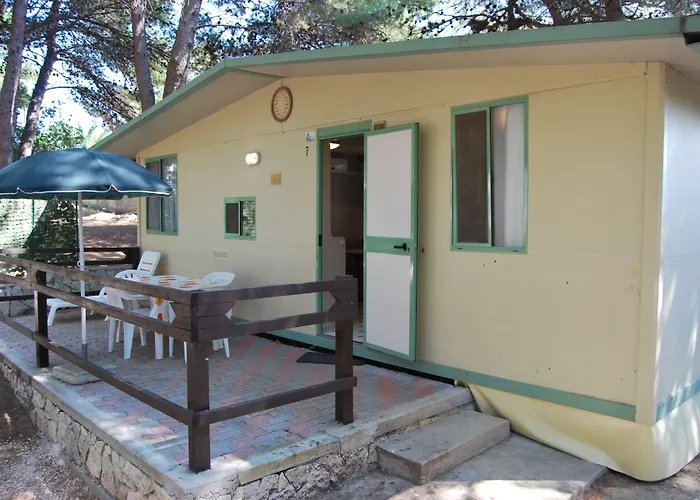 Aldeamento Turístico Villaggio Punta Lunga