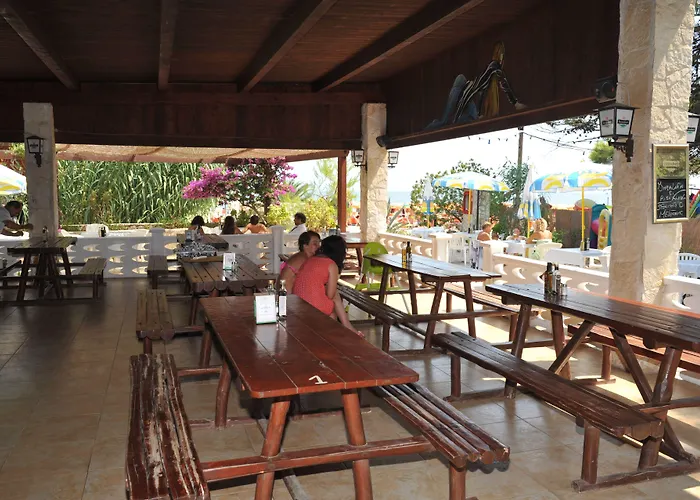 Aldeamento Turístico Villaggio Punta Lunga