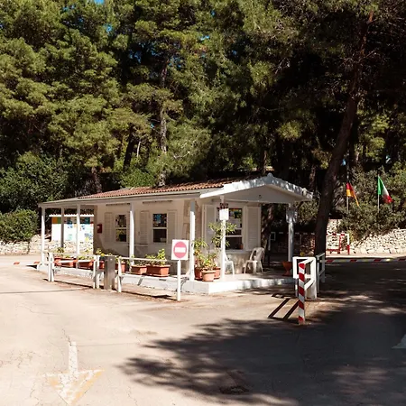 Tatil parkı Villaggio Punta Lunga