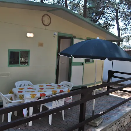 Prázdninový areál Villaggio Punta Lunga