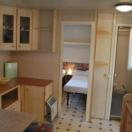 Villaggio Punta Lunga 3* ויאסטה