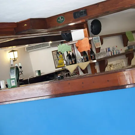 Villaggio Punta Lunga פארק נופש ויאסטה