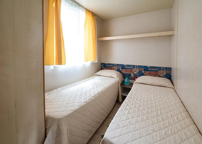 Aldeamento Turístico Villaggio Punta Lunga